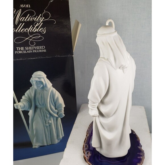 Vintage 1983 Avon Bisque Porcelain Nativity Collectable "The Shepherd " Figurine - Picture 7 of 15